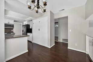 10036 Vanguard Dr, Sacramento, CA 95827 - Photo 14