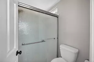 10036 Vanguard Dr, Sacramento, CA 95827 - Photo 30
