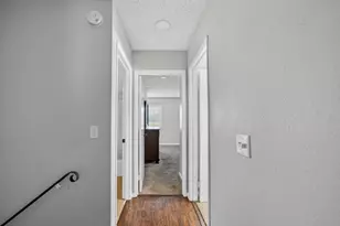 10036 Vanguard Dr, Sacramento, CA 95827 - Photo 22
