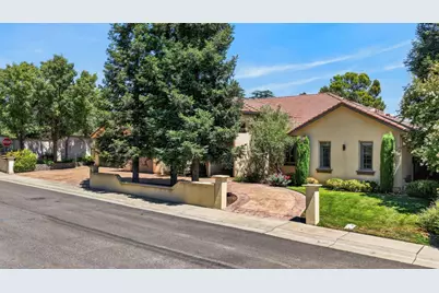 1230 Genesee Court, Carmichael, CA 95608 - Photo 2