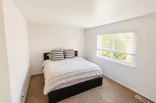 8947 El Mirador Dr, Elk Grove, CA 95624 - Photo 6