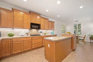 60 Montilla Cir, Sacramento, CA 95835 - Photo 22