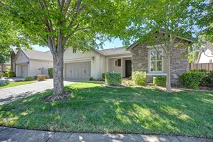 60 Montilla Cir, Sacramento, CA 95835 - Photo 2