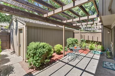 24 Adelphi Court, Sacramento, CA 95825 - Photo 44