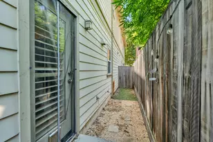 936 52nd St, Sacramento, CA 95819 - Photo 26