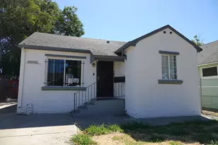 3737 32nd St, Sacramento, CA 95820 - Photo 1