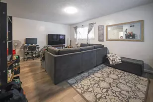 243 Breuner Dr, Roseville, CA 95678 - Photo 6