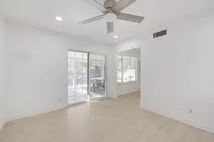 8924 Sawtelle Way, Sacramento, CA 95826 - Photo 8