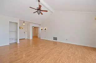 13894 Hemlock Dr, Penn Valley, CA 95946 - Photo 10