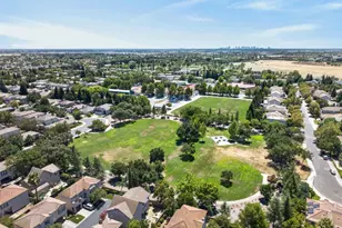 5350 Dunlay Dr, Sacramento, CA 95835 - Photo 52