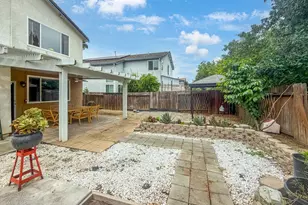 8953 Forked Creek Way, Elk Grove, CA 95758 - Photo 28