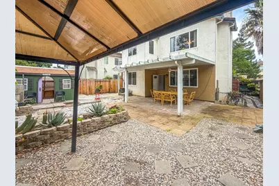 8953 Forked Creek Way, Elk Grove, CA 95758 - Photo 30
