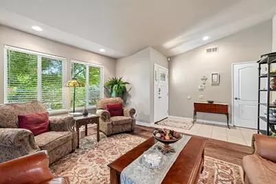 9005 Kirsten Court, Orangevale, CA 95662 - Photo 8