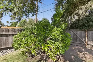 7523 Oak Creek Dr, Stockton, CA 95207 - Photo 10