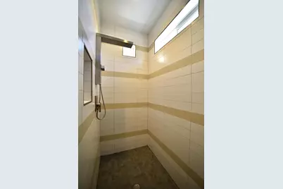 2728 37 Street, Sacramento, CA 95817 - Photo 8