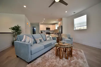2728 37 Street, Sacramento, CA 95817 - Photo 4