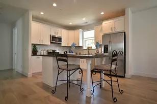 2728 37th St, Sacramento, CA 95817 - Photo 2