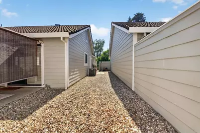3545 Blackstone Way, Modesto, CA 95356 - Photo 18