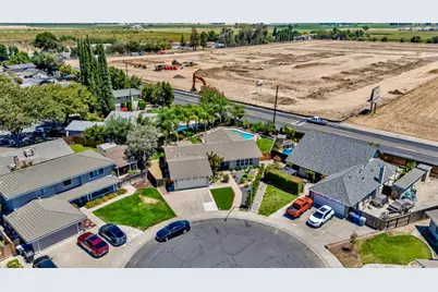 2121 Eastwood Court, Modesto, CA 95355 - Photo 30