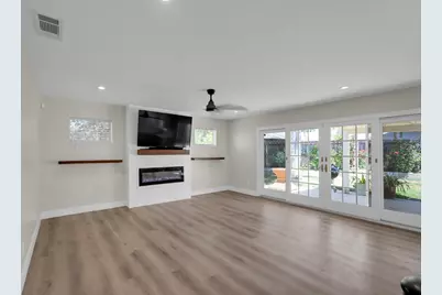 2121 Eastwood Court, Modesto, CA 95355 - Photo 8
