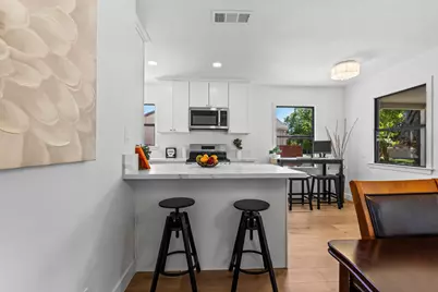 5837 Vista Avenue, Sacramento, CA 95824 - Photo 8