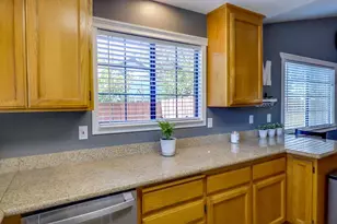 5560 Crossbill Ln, Diamond Springs, CA 95623 - Photo 10