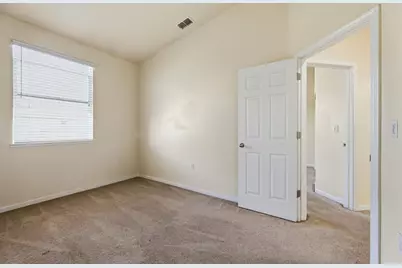 425 Regatta Lane #103, West Sacramento, CA 95605 - Photo 32