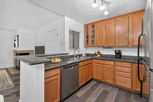 3715 Tallyho Dr, Sacramento, CA 95826 - Photo 8