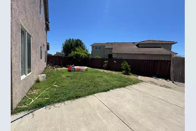 1859 Oakley Court, Stockton, CA 95206 - Photo 10