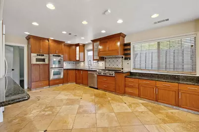 2175 Beechwood Court, Hanford, CA 93230 - Photo 18