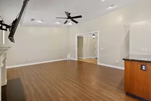 2175 Beechwood Ct, Hanford, CA 93230 - Photo 14