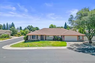 5617 Freeman Dr, Rocklin, CA 95677 - Photo 2
