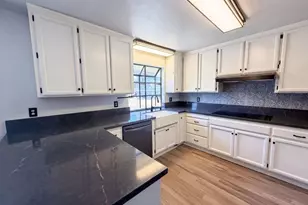 23944 Oakmont Way, Auburn, CA 95602 - Photo 2