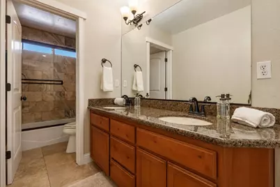 3213 Hillglen Avenue, Modesto, CA 95355 - Photo 32