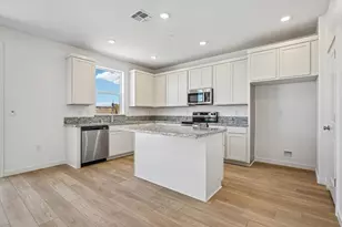 5048 Rain Shadow Way, Roseville, CA 95747 - Photo 2