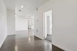 702 E Oak St, Stockton, CA 95202 - Photo 10