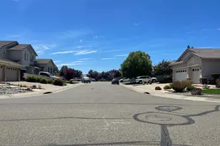 10935 Viano Ct, Rancho Cordova, CA 95670 - Photo 8