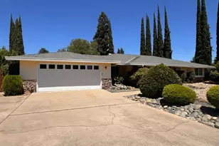 1563 Cedar Way, Yuba City, CA 95993 - Photo 2