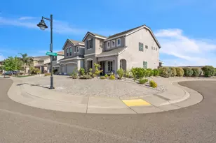 1639 Redmond Dr, Rocklin, CA 95765 - Photo 2