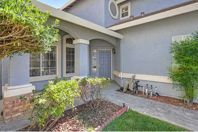 8647 Alaska Range Way, Elk Grove, CA 95624 - Photo 2