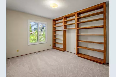 7247 Havenside Drive, Sacramento, CA 95831 - Photo 36