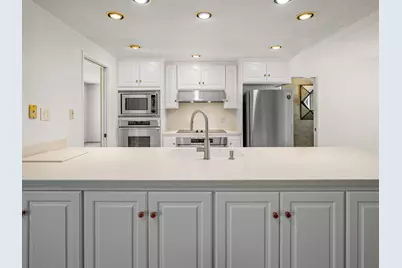 7247 Havenside Drive, Sacramento, CA 95831 - Photo 16