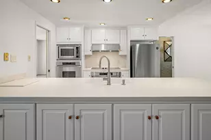 7247 Havenside Dr, Sacramento, CA 95831 - Photo 16