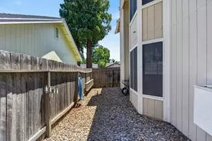 7001 Fall Way, Elk Grove, CA 95758 - Photo 38