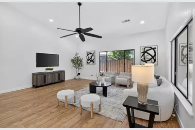 7001 Fall Way, Elk Grove, CA 95758 - Photo 8