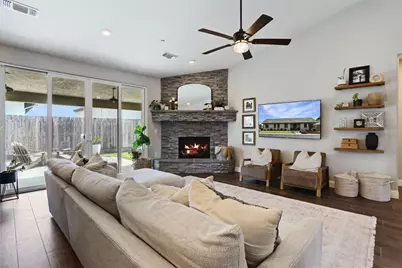 583 Pestana Avenue, Manteca, CA 95336 - Photo 2