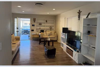 270 E Downns Street, Stockton, CA 95204 - Photo 6