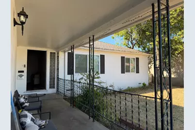 270 E Downns Street, Stockton, CA 95204 - Photo 2