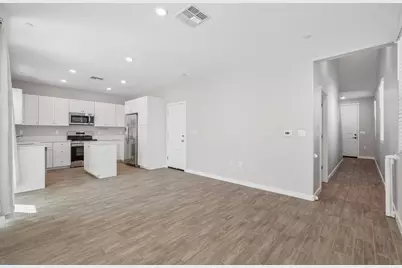 813 Lake Park Circle, Galt, CA 95632 - Photo 8
