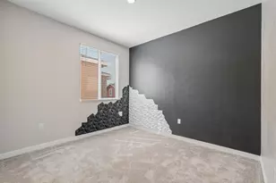 813 Lake Park Cir, Galt, CA 95632 - Photo 18